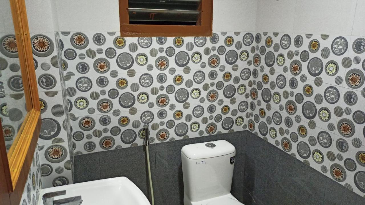 Hotel Aarthi Residency à Karaikkudi Extérieur photo